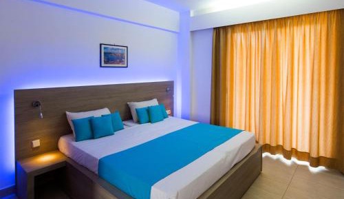 Superior Double or Twin Room with Pool View
