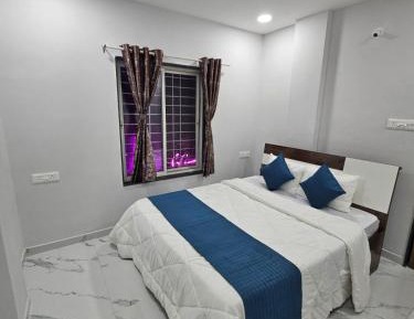King Suite with Balcony