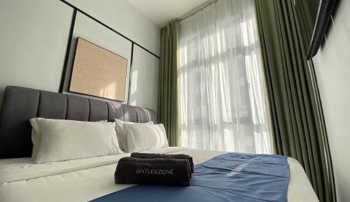 Studio Apartment with King Bed