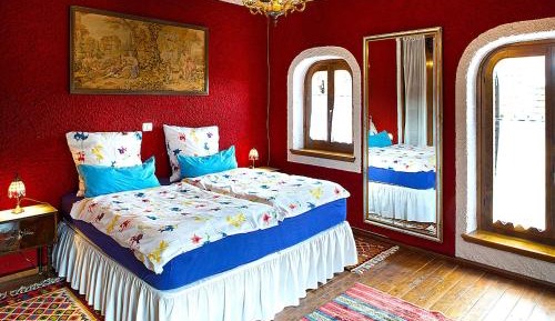 One-Bedroom Holiday Home