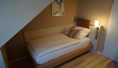 Single Room with Private Bathroom