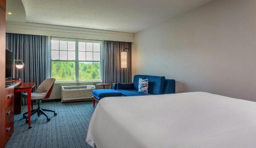 King Room with Sofa Bed