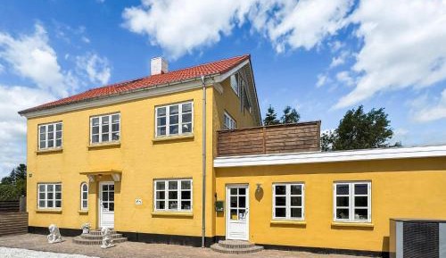 Six-Bedroom Holiday Home