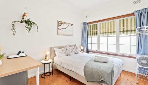 Double Room with Shared Bathroom
