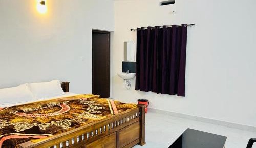 Room #1475045701