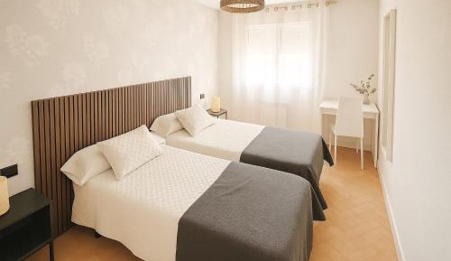 Twin Room with Shared Bathroom