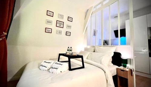 Room #1474930901