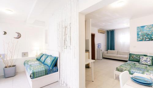 Room #1475474701