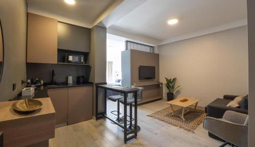 One-Bedroom Apartment