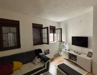 Room #1475392601