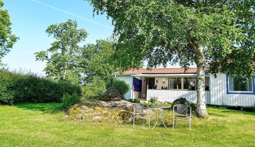 One-Bedroom Holiday Home