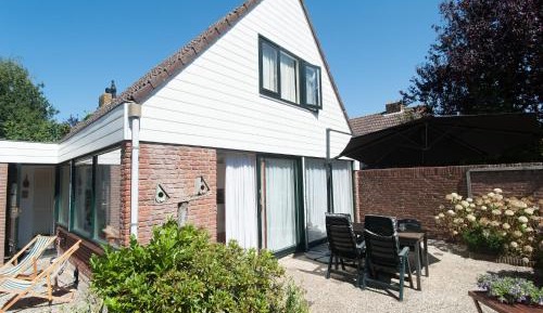 Three-Bedroom Holiday Home 