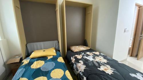 Room #1475094201