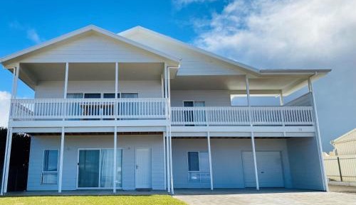 Three-Bedroom Holiday Home 