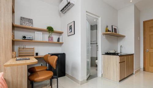 Apartment with City View