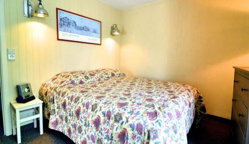 Two-Bedroom Holiday Home