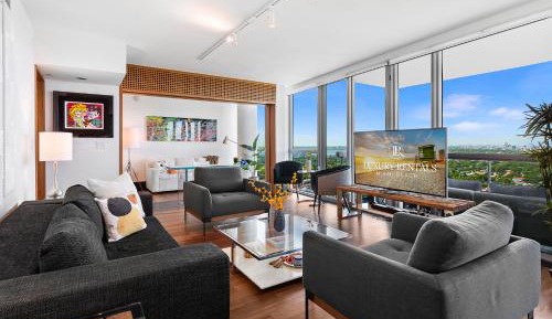 Three-Bedroom Apartment with Sea View