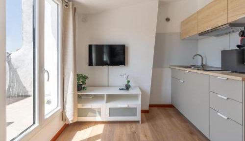 Studio with Sofa Bed