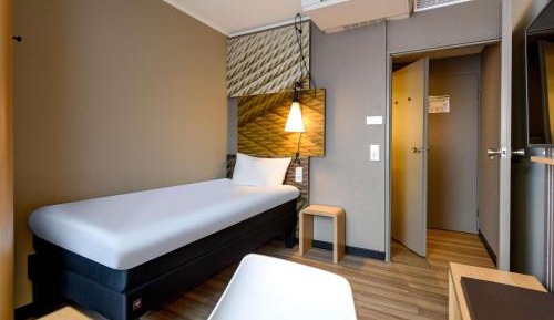 Standard Room with 1 Single Bed