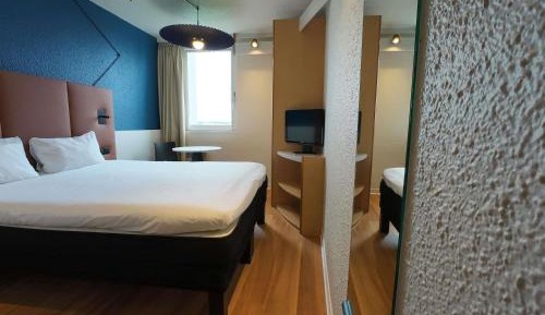 Standard Room with One Double Bed