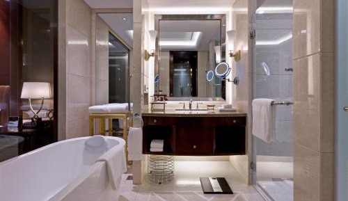 Premier King Room