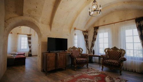 Queen Suite