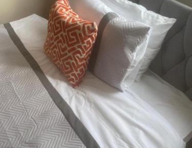 Studio with Sofa Bed