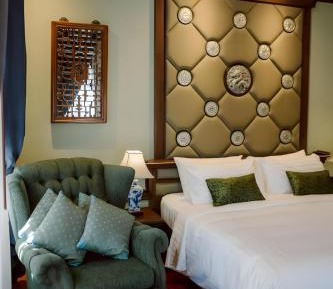 Deluxe King Room