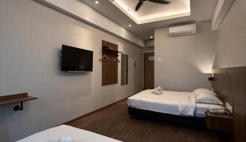 Deluxe Triple Room