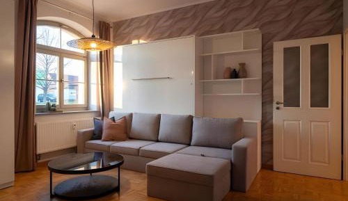 Superior One-Bedroom Apartment