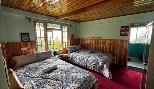 Family Room with Mountain View
