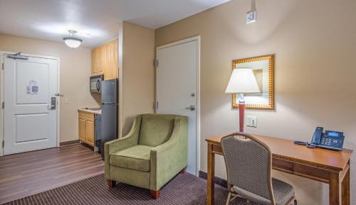 Queen Suite with Two Queen Beds
