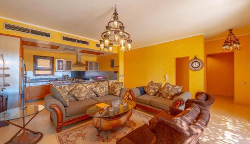 Three-Bedroom Apartment with Marina View