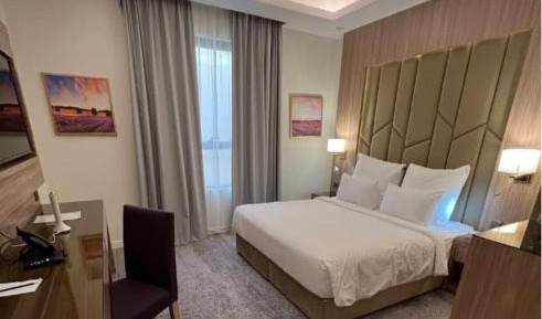 Deluxe King Room