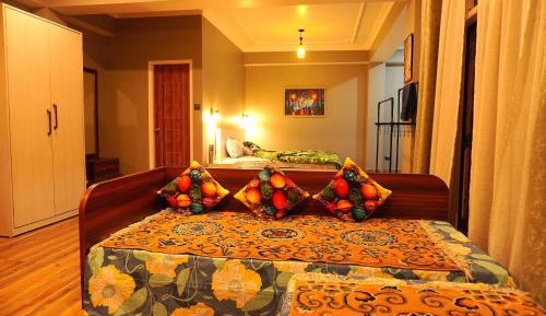 Deluxe Family Room