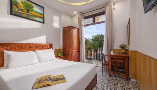 King Room with Balcony