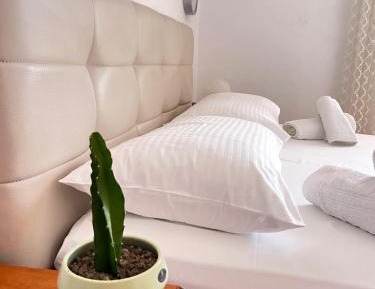Quadruple Room with Private Bathroom