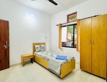 Single Room with Private Bathroom