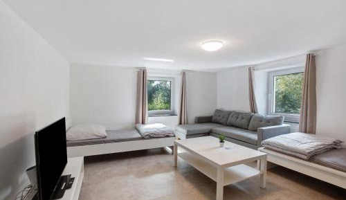 Superior One-Bedroom Apartment