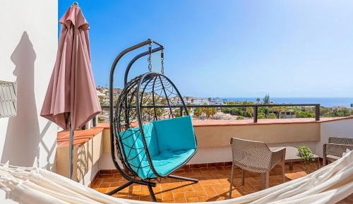 Deluxe 2 Bedroom Apartment with Balcony