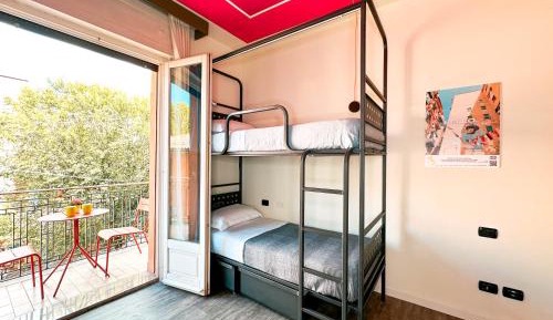 Bed in 6-Bed Mixed Dormitory Room