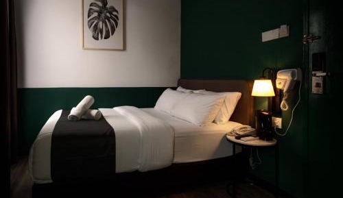 Deluxe Queen Room