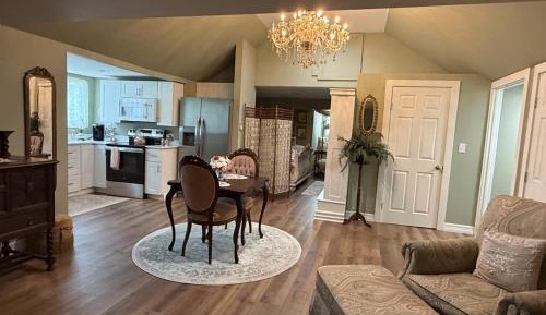 One-Bedroom Suite