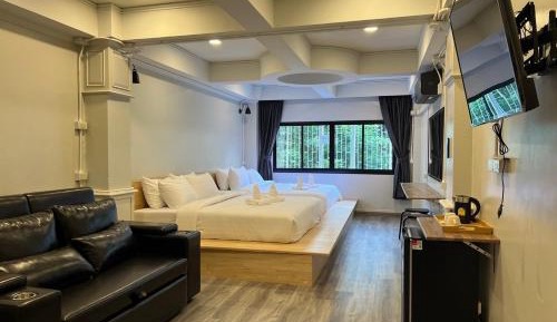 Deluxe Family Room