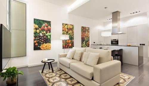 Two-Bedroom Apartment (5 Adults)