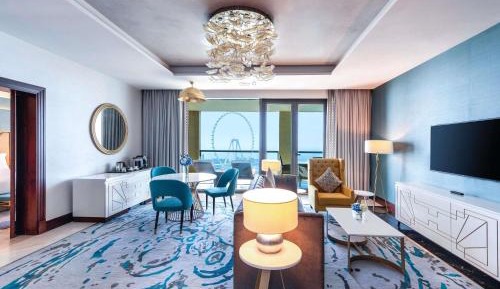 Opera King Suite with Balcony and Seaview - Club Access