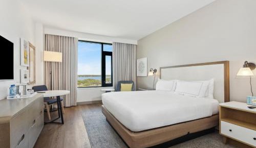 King Room with Balcony