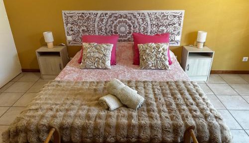 Double Room with Private Bathroom
