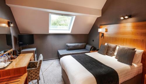 Deluxe King Room