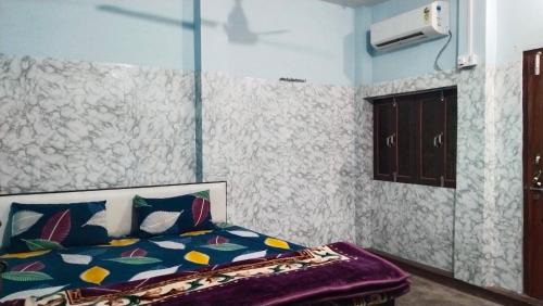Queen Room with Garden View